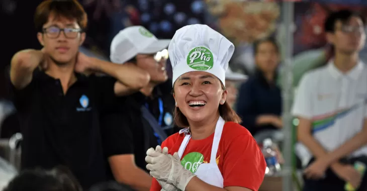 Một trong 5 Người nấu phở ngon 2019 là cô gái mới 26 tuổi